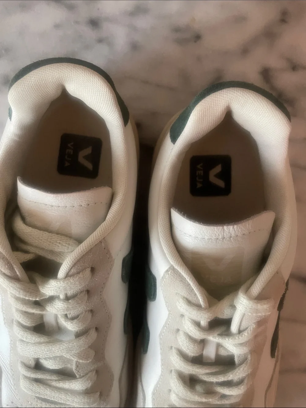 VEJA V-90 Extra-White Cypress Sneaker